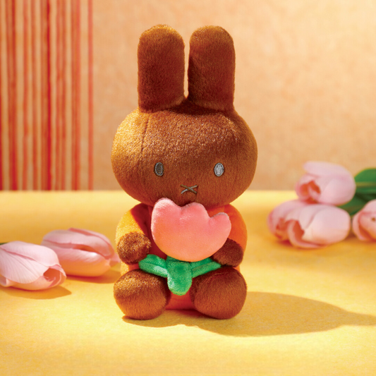 VIPO x Miffy Hug Series Plush Doll (Melanie Doll Tulip)