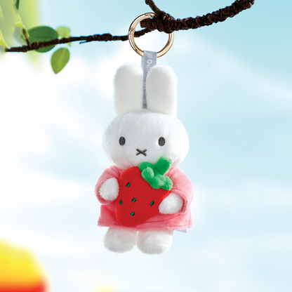 VIPO x Miffy Hug Series Pendant Doll (Miffy Pendant Strawberry)