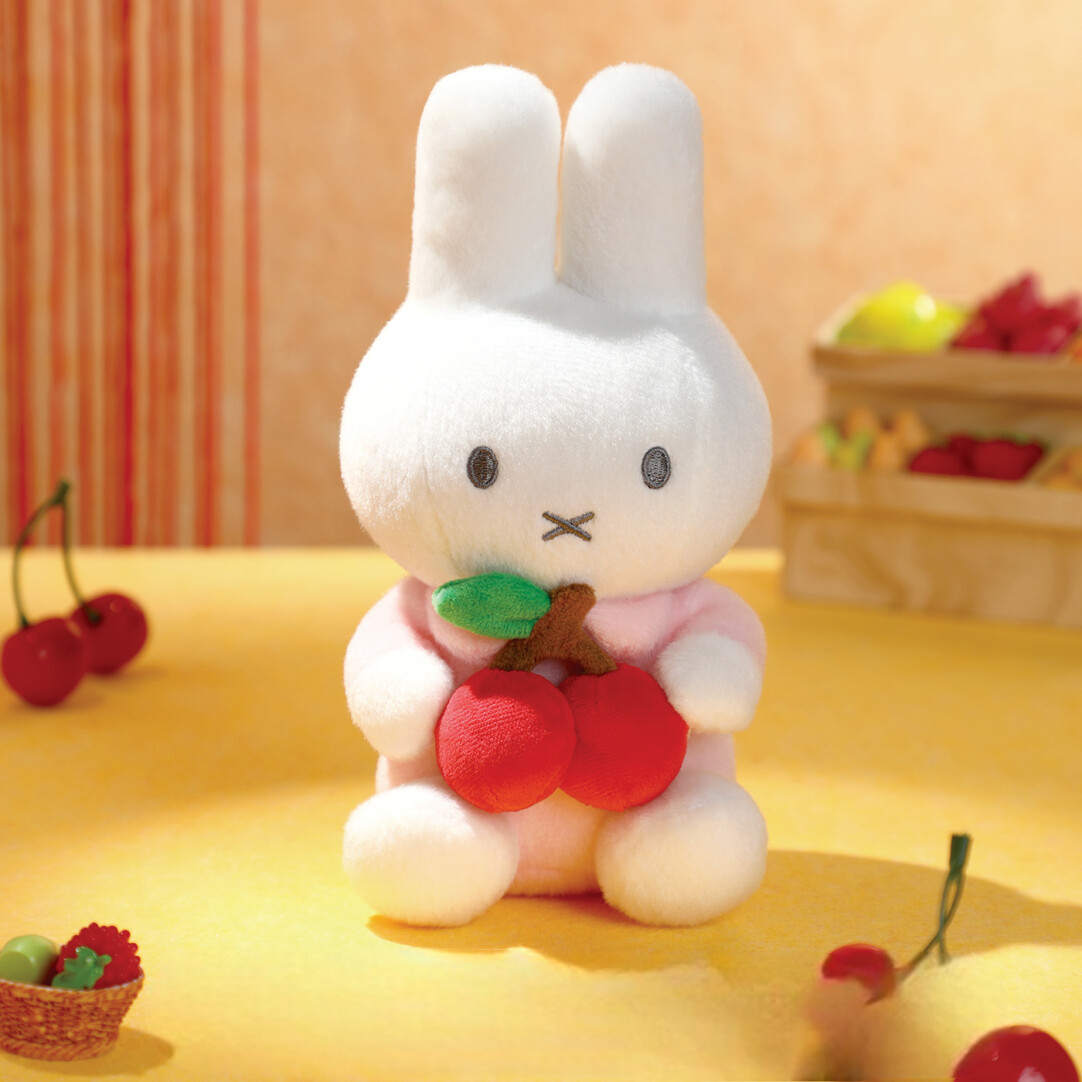 VIPO x Miffy Hug Series Plush Doll (Miffy Doll Cherry)