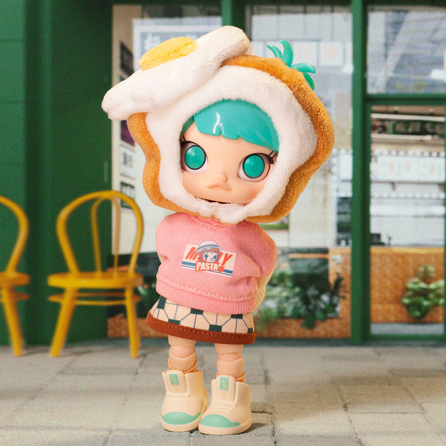 POP MART Molly Little Foodie BJD Action Figure