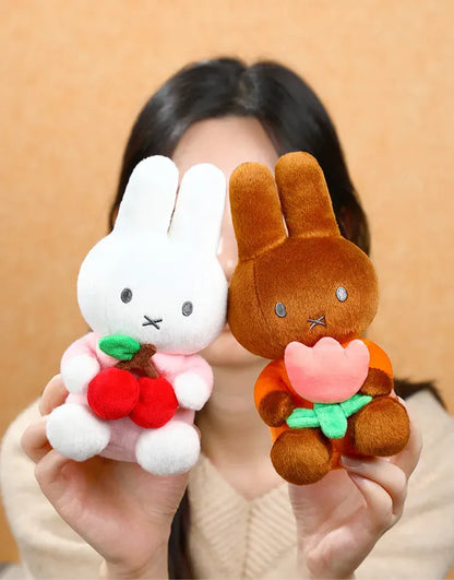 VIPO x Miffy Hug Series Plush Doll (Melanie Doll Tulip)