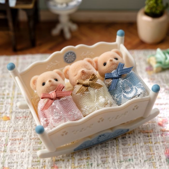Sylvanian Families - Biscuit Bear Sleepy Triplets