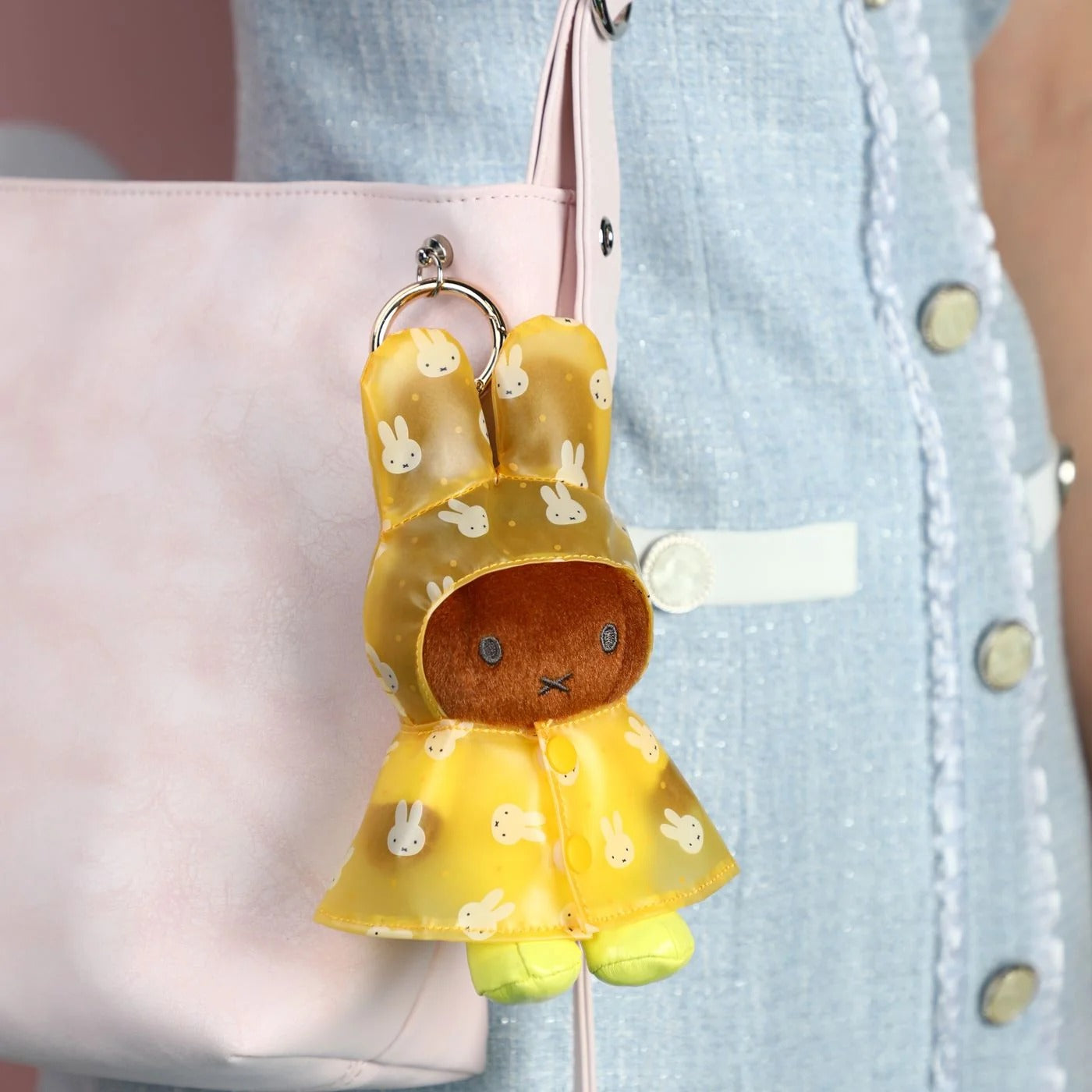 VIPO x Miffy Raincoat Keychain Blind Box – X-Playground