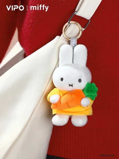 VIPO x Miffy Hug Series Pendant Doll (Miffy Pendant Carrot)