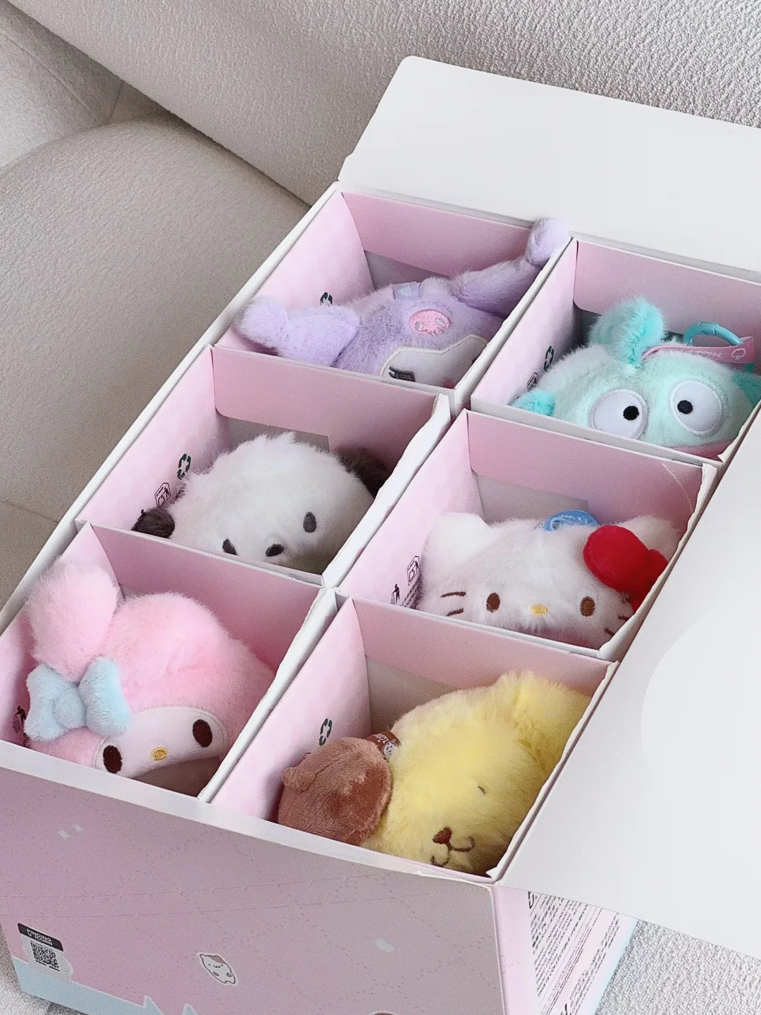 FINDING UNICORN - zZoton Sanrio Characters - Love League Buddies Series Blind Box