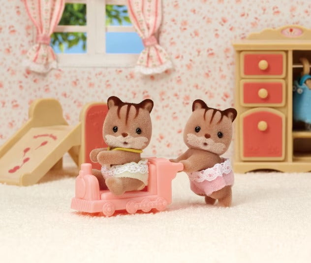 Sylvanian Families - Walnut Squirrel Twins