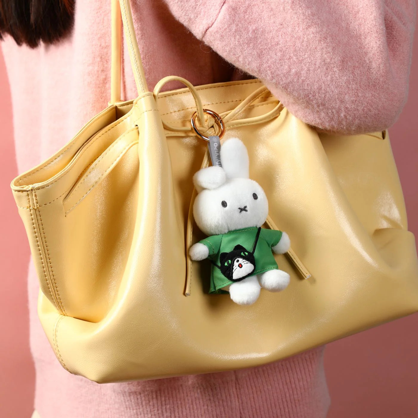 VIPO x Miffy Mini Bag Series Plush Keychain Blind Box – X-Playground VIPO x Miffy Mini Bag Series Plush Keychain Blind Box – X-Playground