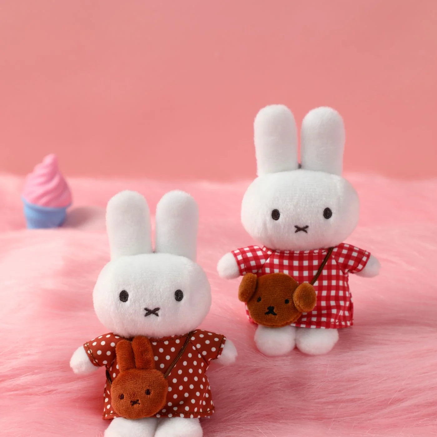 VIPO x Miffy Mini Bag Series Plush Keychain Blind Box – X-Playground VIPO x Miffy Mini Bag Series Plush Keychain Blind Box – X-Playground